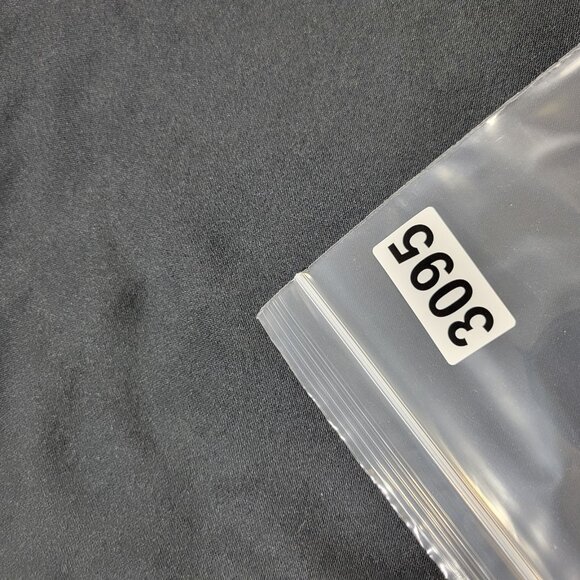 Nike Hoodie Womens Medium Black Green Logo Spellout Pullover Therma Fit - Picture 7 of 7